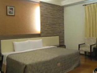 Hua Xiang Motel - Fengshan Kaohsiung Buitenkant foto